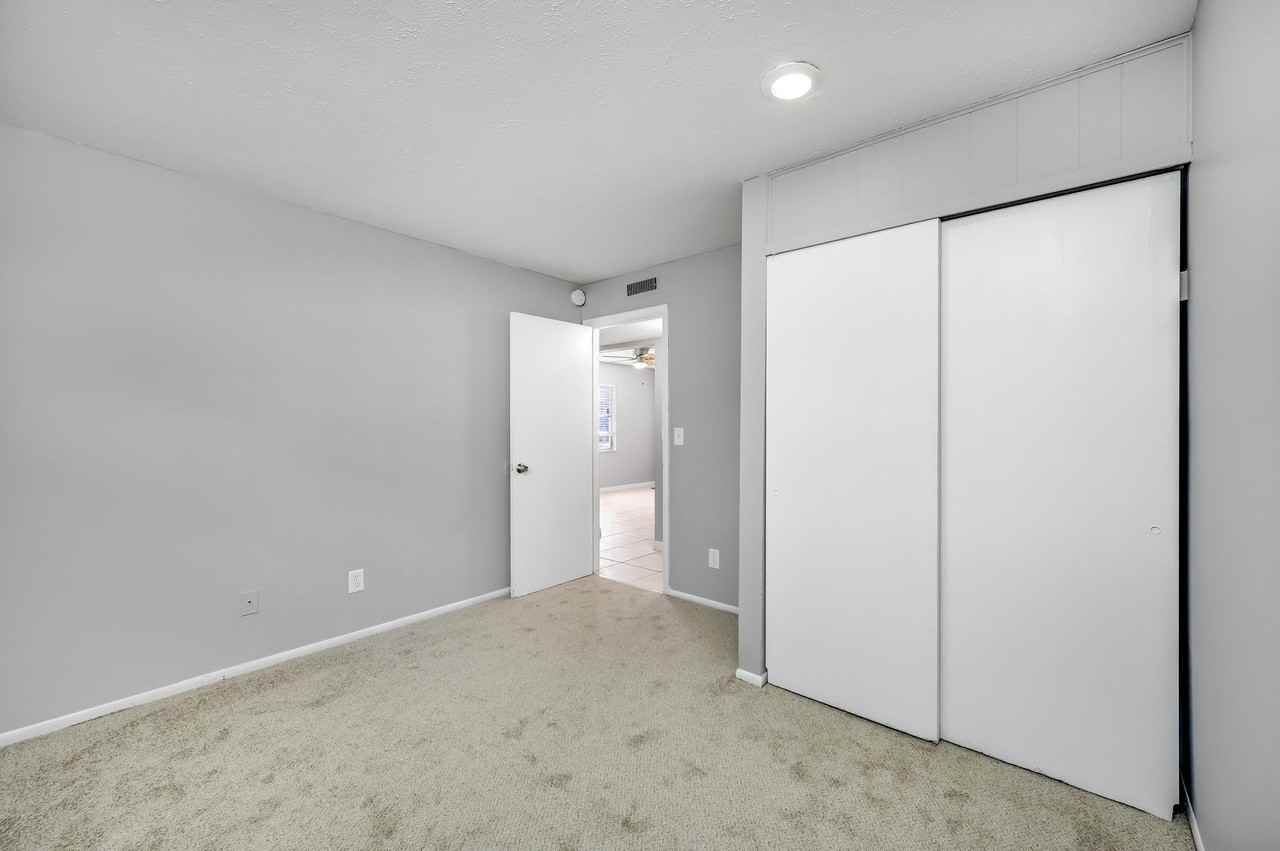 Timber Trace Apartments - Photo 4 of 50