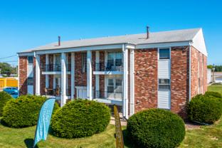 Avenues at East Moline - Photo 1 of 1