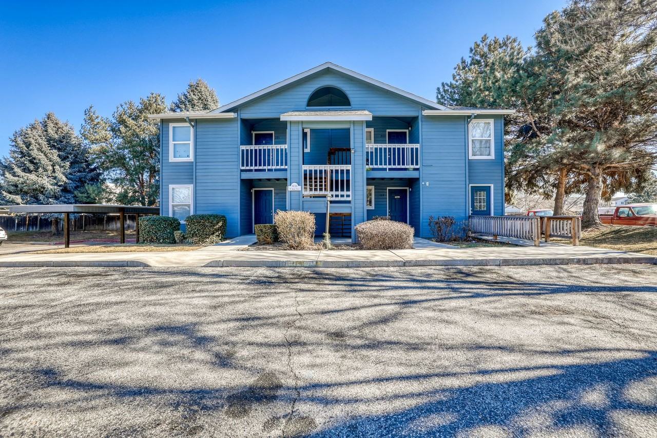 Maple Grove Apartments - Photo 4 of 36