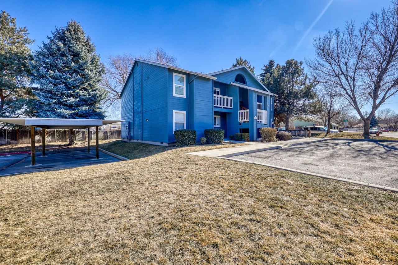 Maple Grove Apartments - Photo 6 of 36