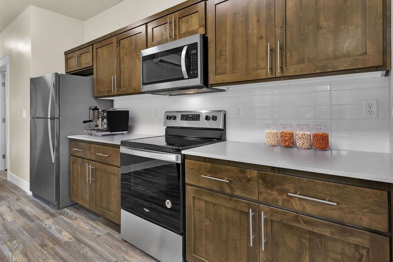 Four Points Retreat! - Photo 4 of 21