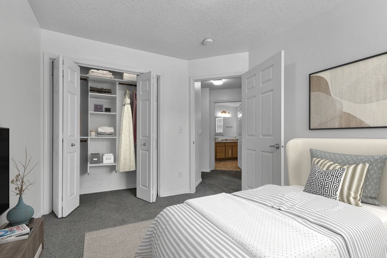 Penn Station Apartments - Photo 7 of 36