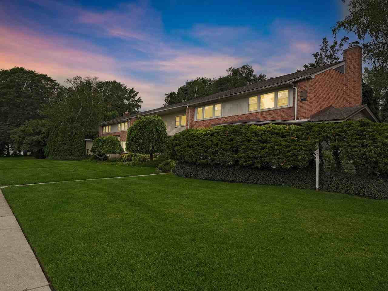 Putney Townhomes - Photo 2 of 13