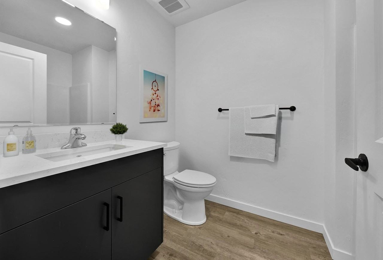 Milstick Apartments - Photo 3 of 25