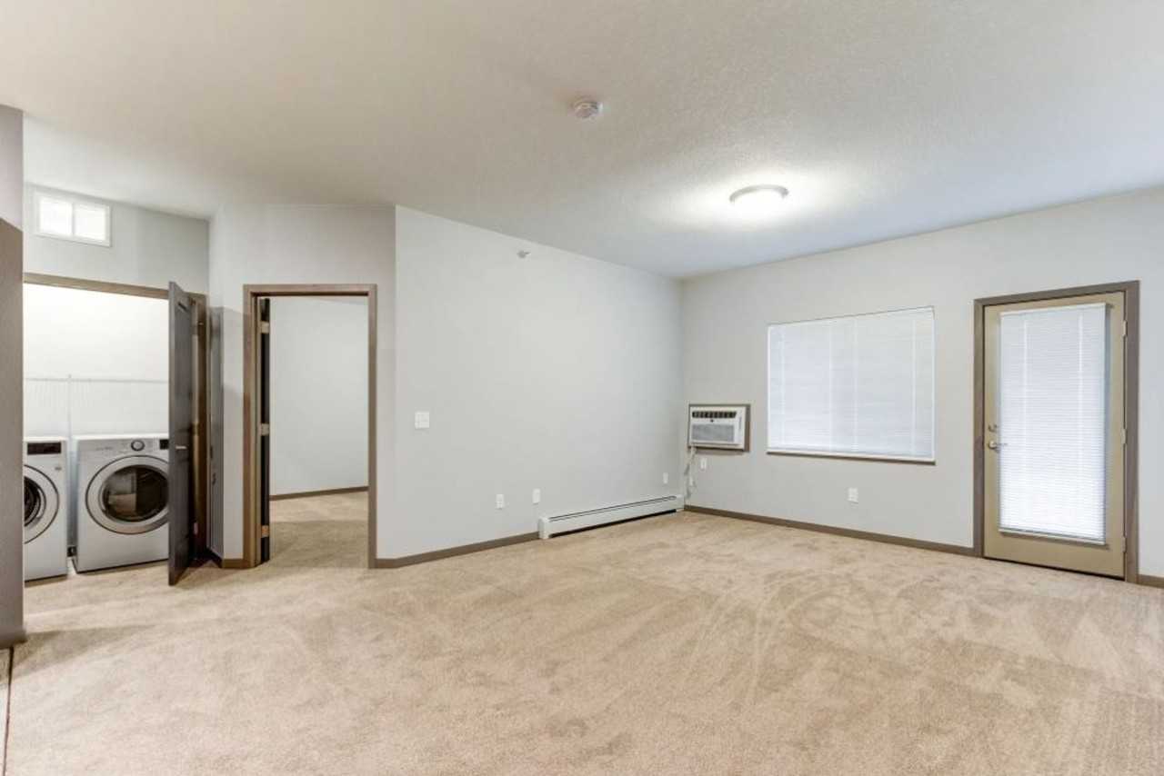 1160 Suncrest Drive - Photo 5 of 27