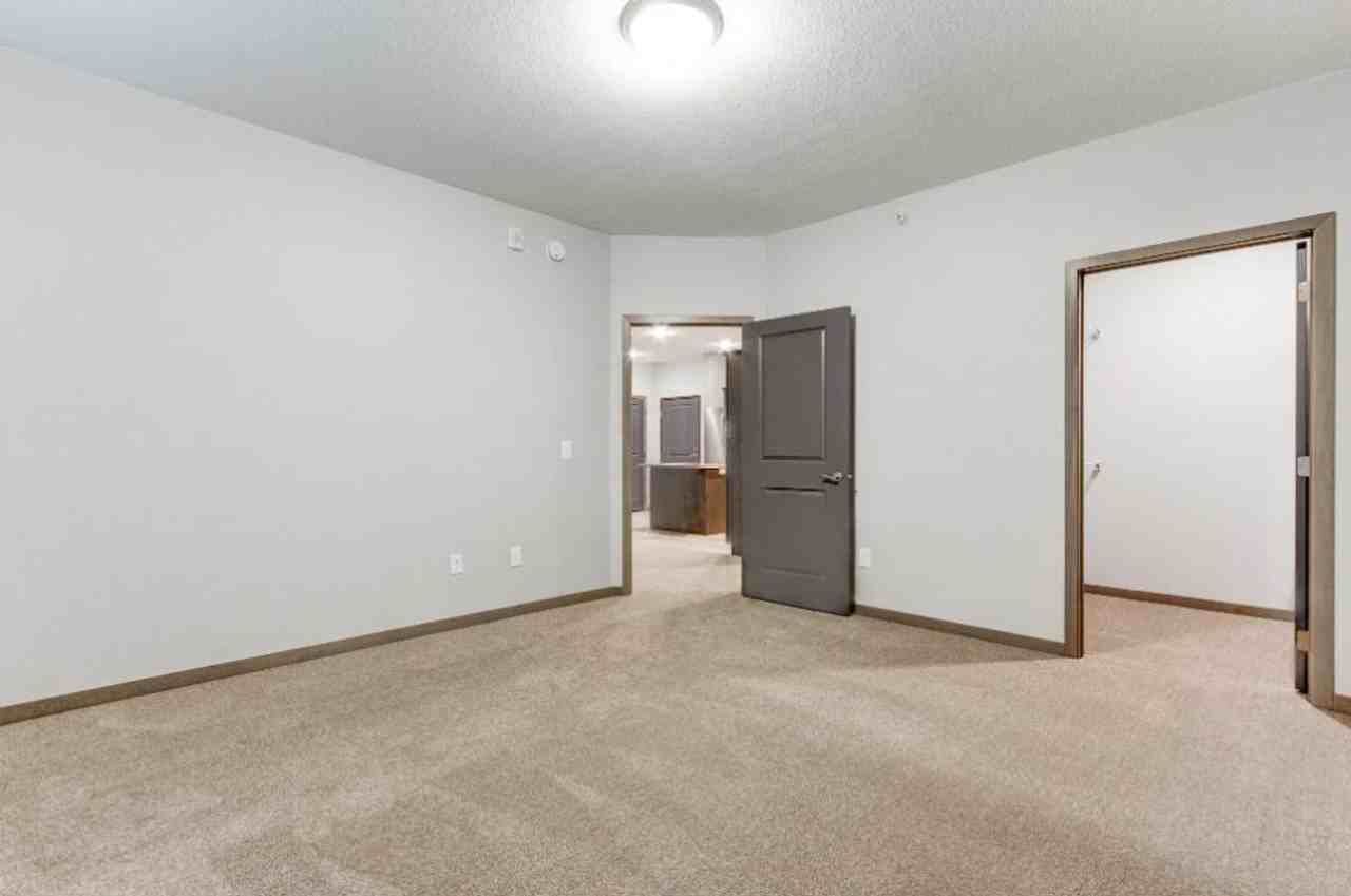 1160 Suncrest Drive - Photo 7 of 27