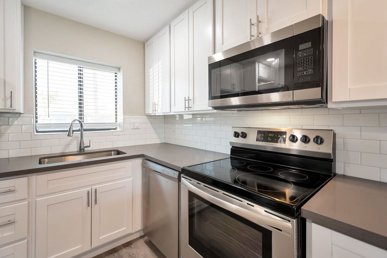 The Vintage - Photo 2 of 50