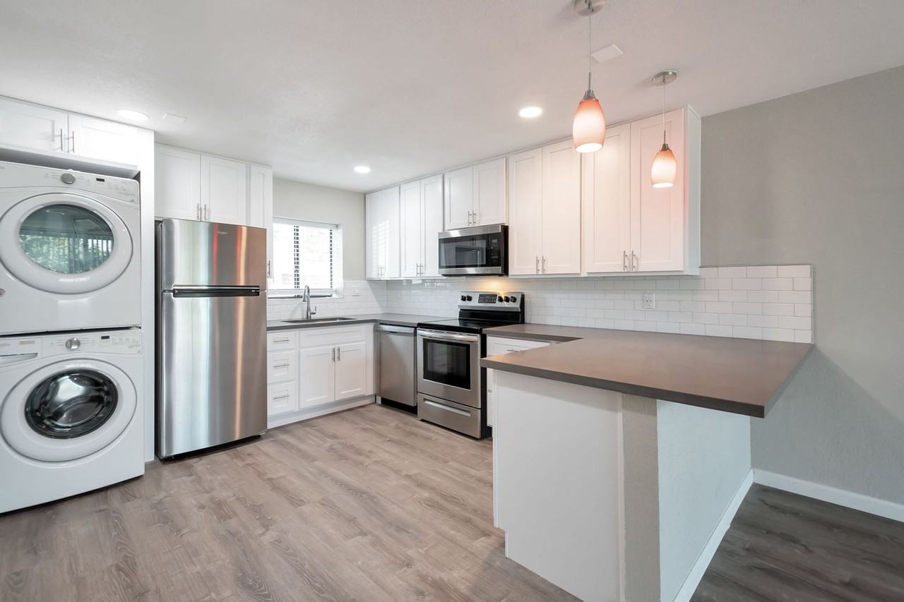 The Vintage - Photo 4 of 50