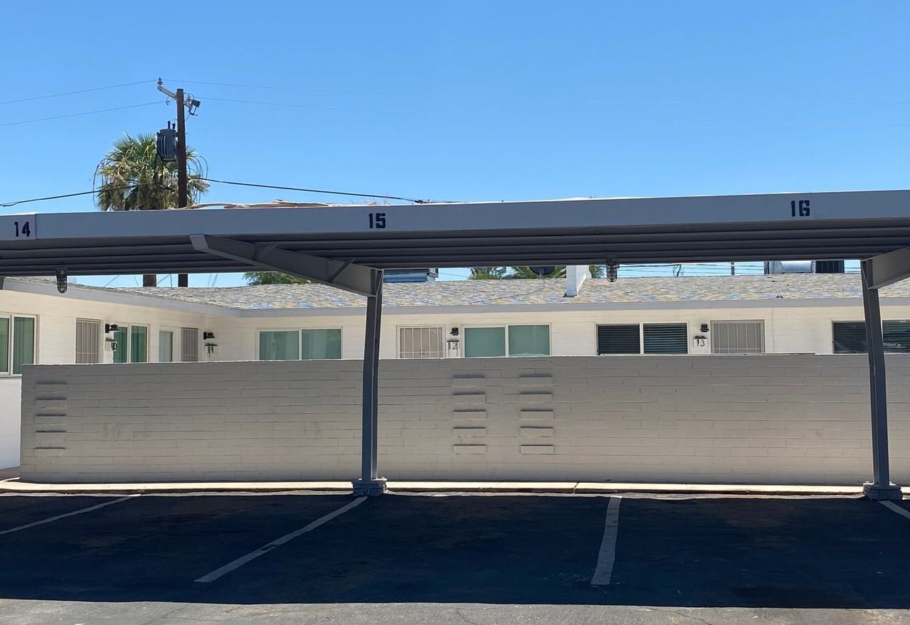 Delana Apartments - Photo 7 of 43