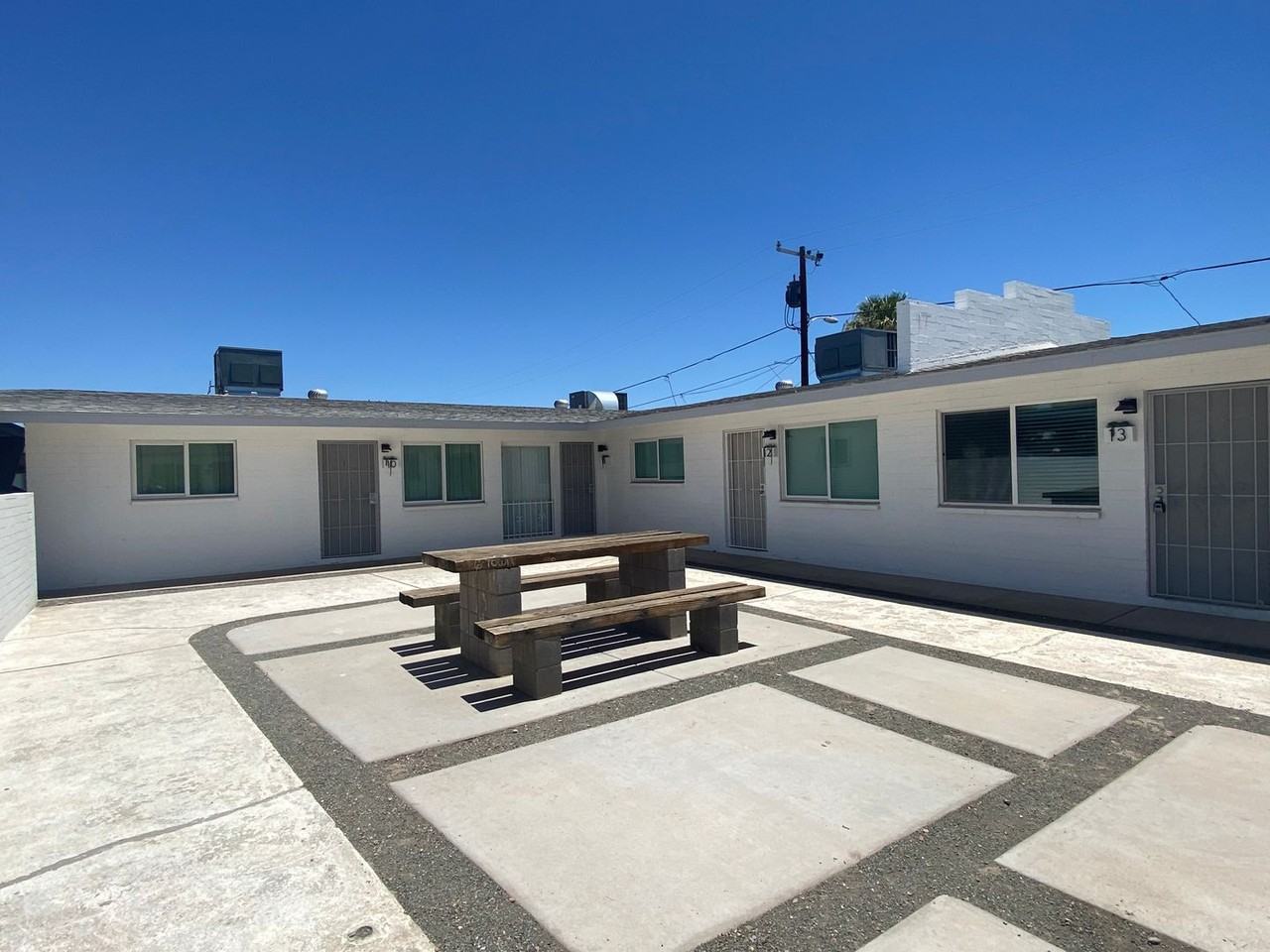 Delana Apartments - Photo 5 of 43