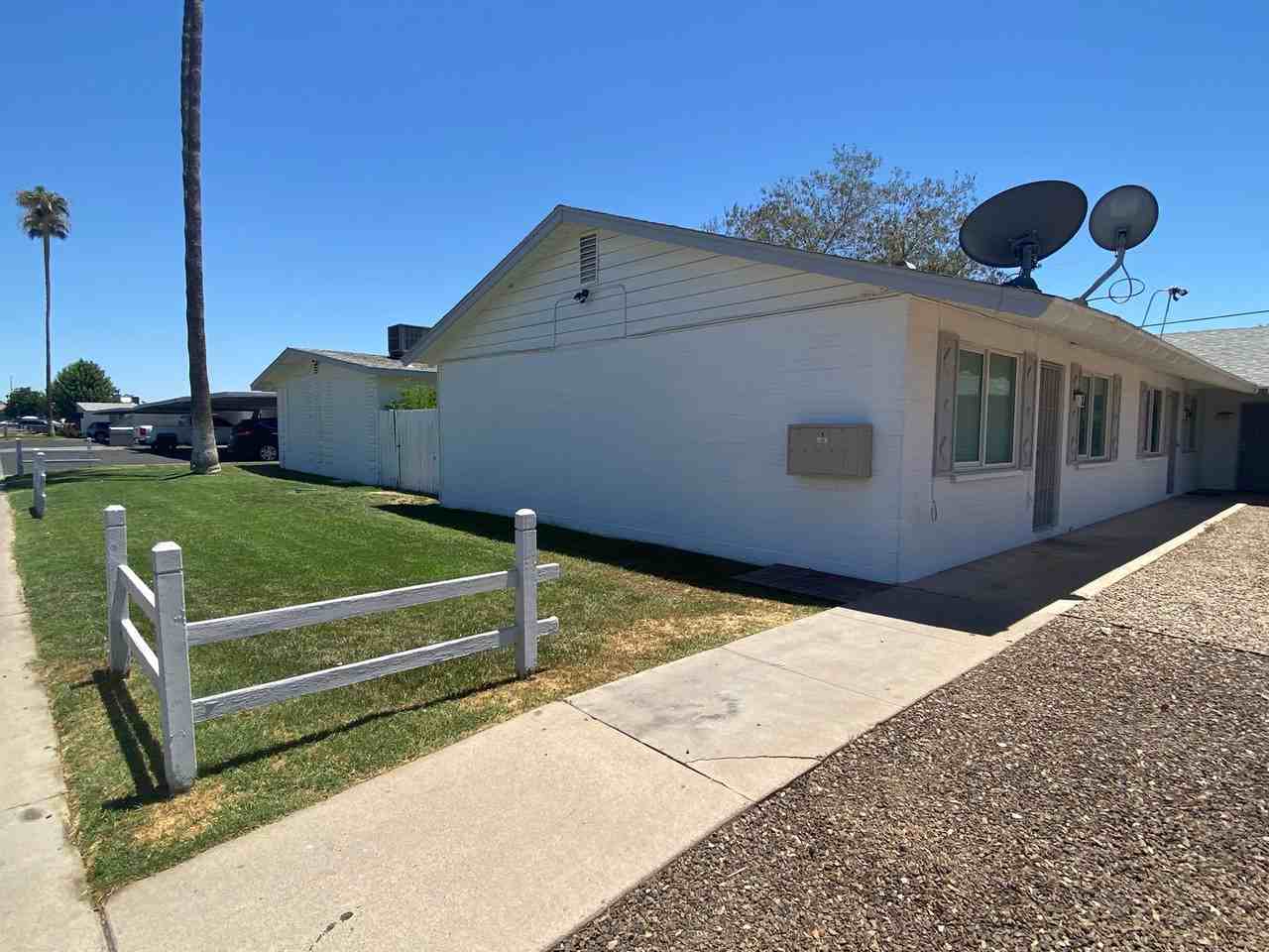 Delana Apartments - Photo 4 of 50