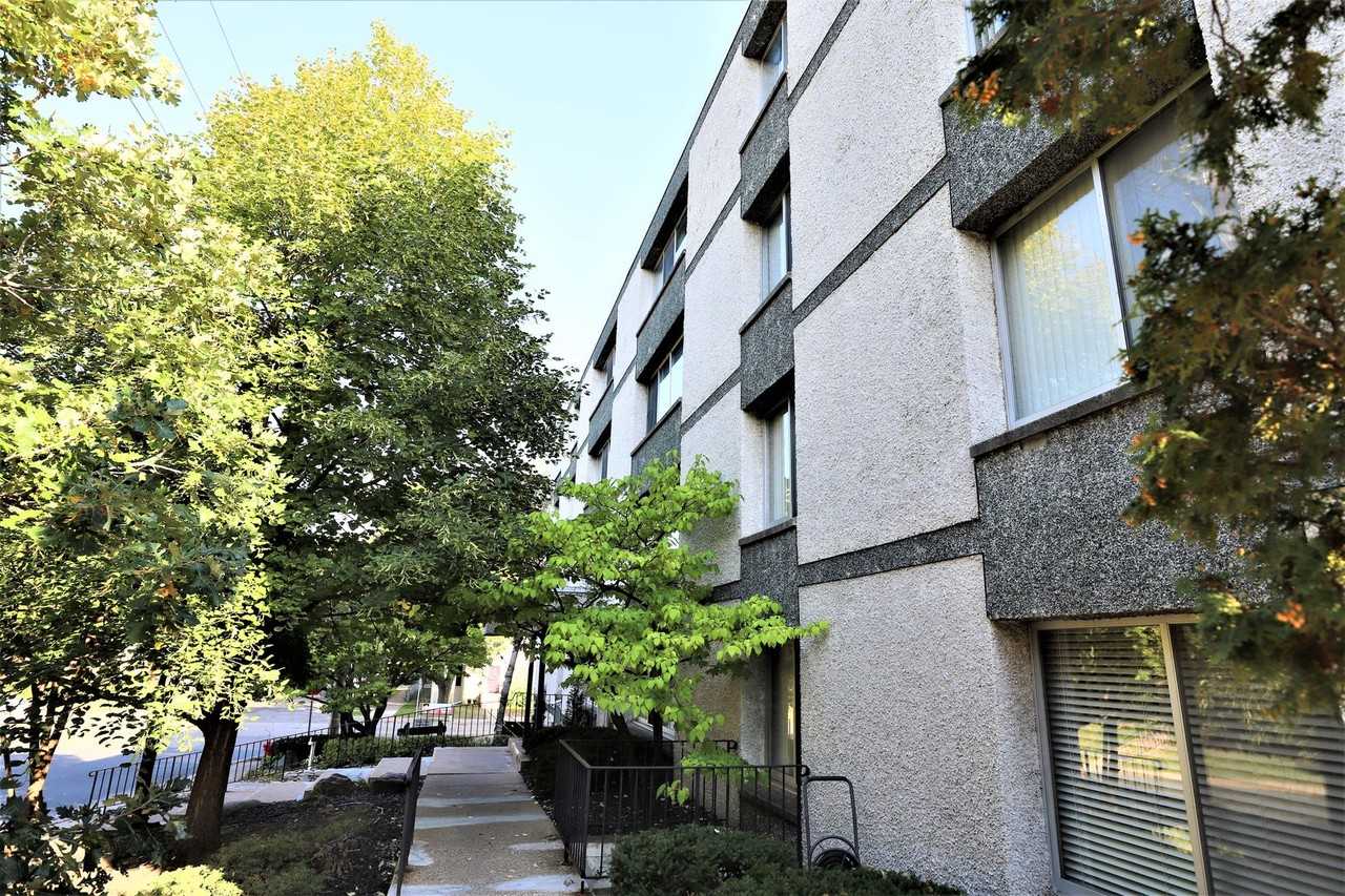 White Oaks Apartments - Photo 2 of 30