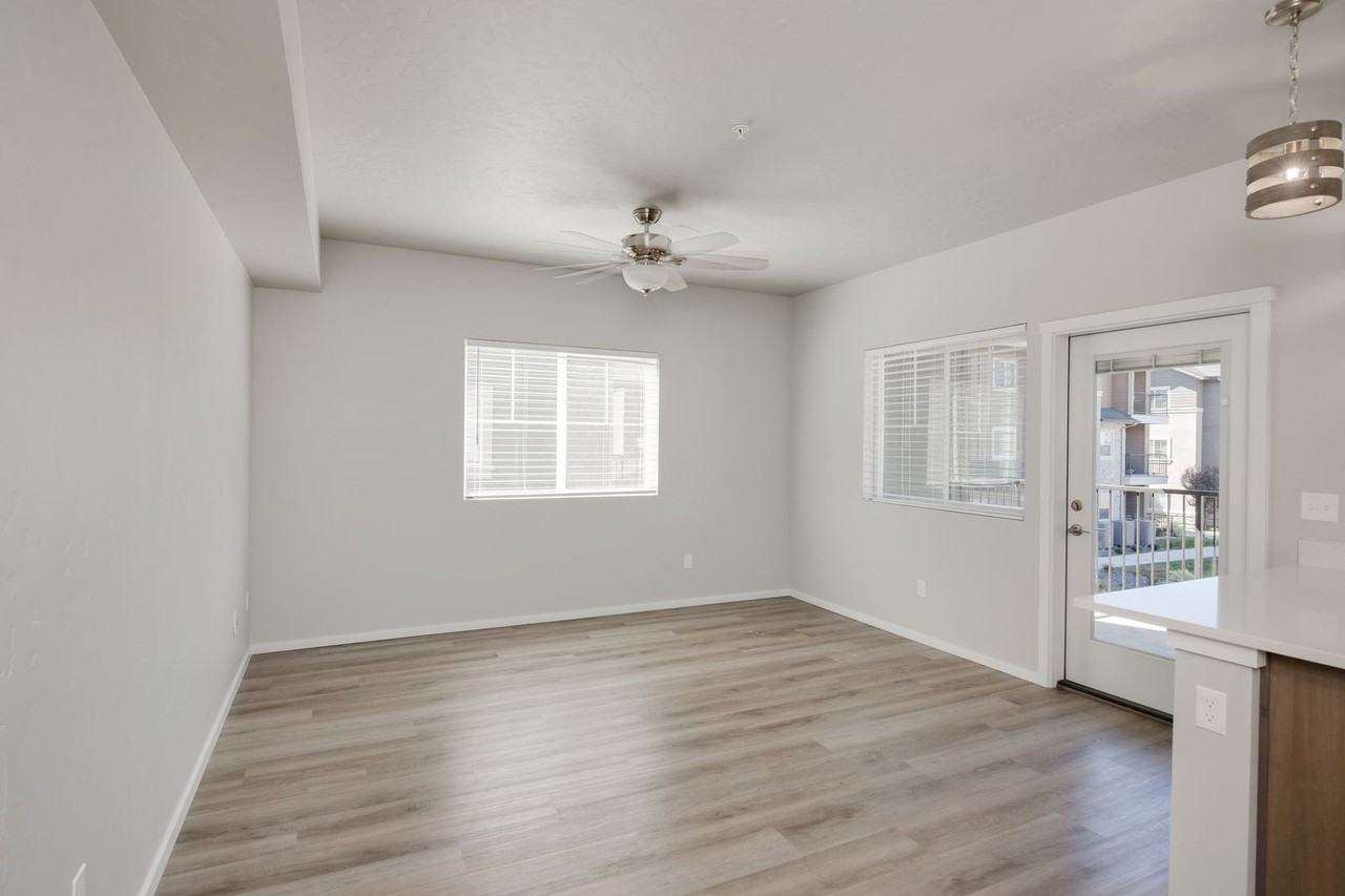 Cedar Springs Apartments - Photo 7 of 50