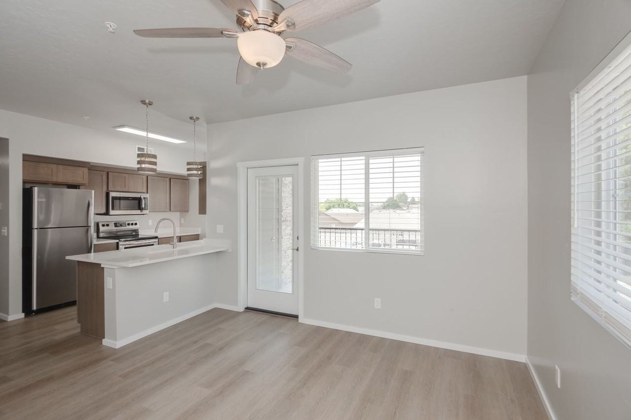 Cedar Springs Apartments - Photo 4 of 50