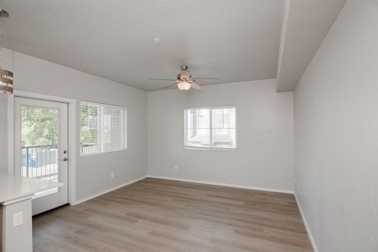 Cedar Springs Apartments - Photo 7 of 50