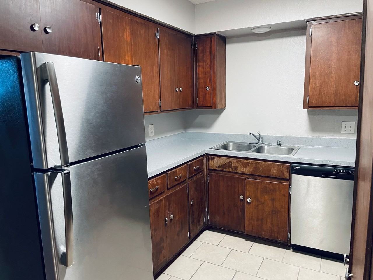 Courtyards West – Updated Living in Central Lubbock - Photo 6 of 19