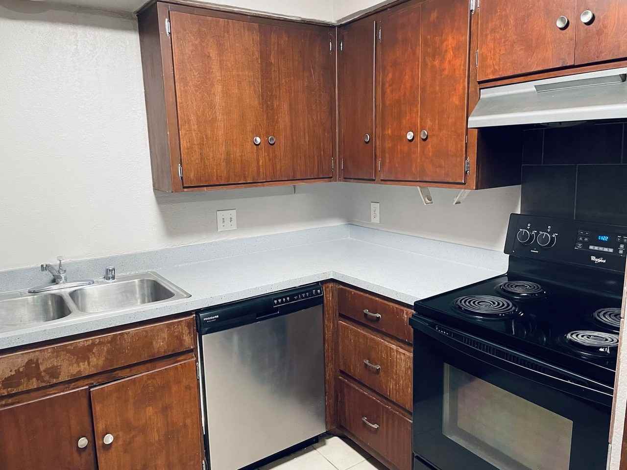 Courtyards West – Updated Living in Central Lubbock - Photo 7 of 19