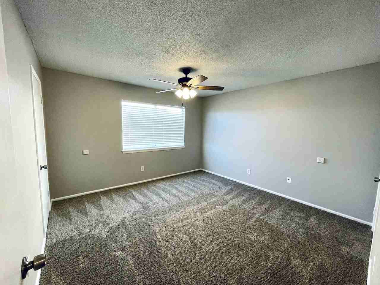 Courtyards West – Updated Living in Central Lubbock - Photo 4 of 28