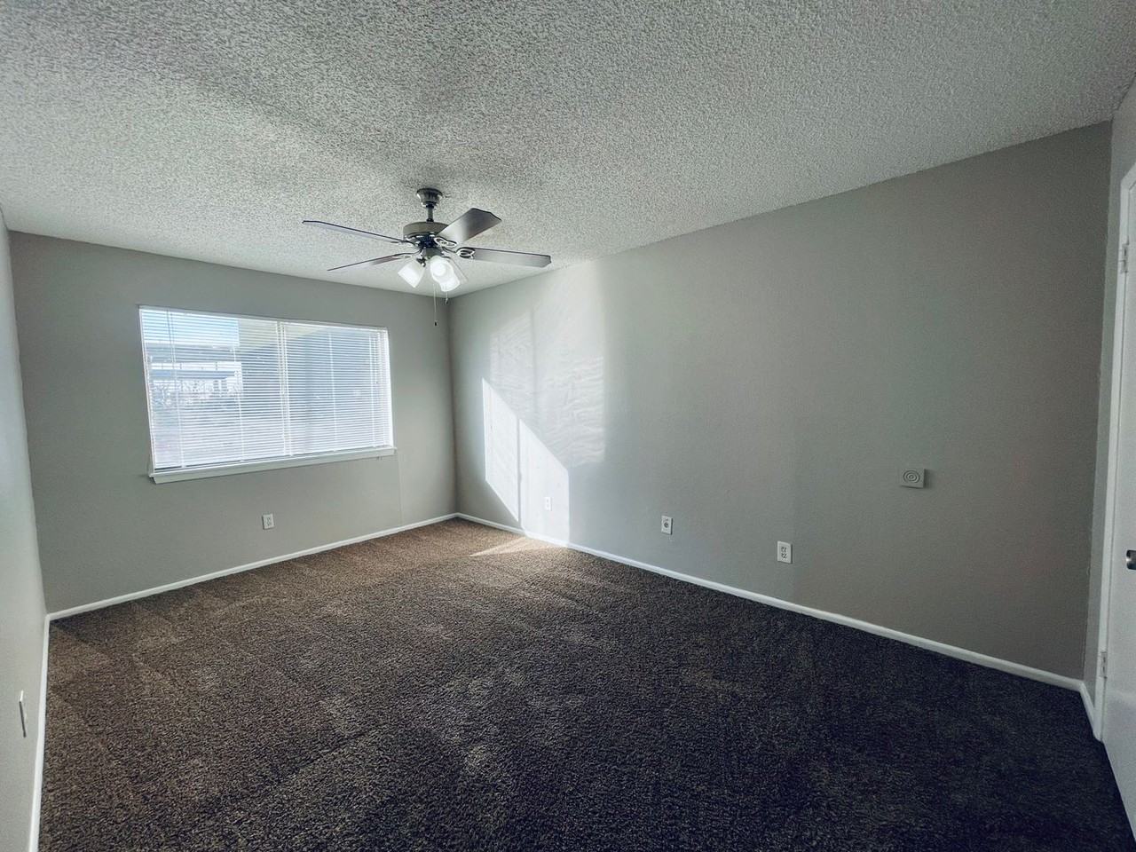 Courtyards West – Updated Living in Central Lubbock - Photo 7 of 28