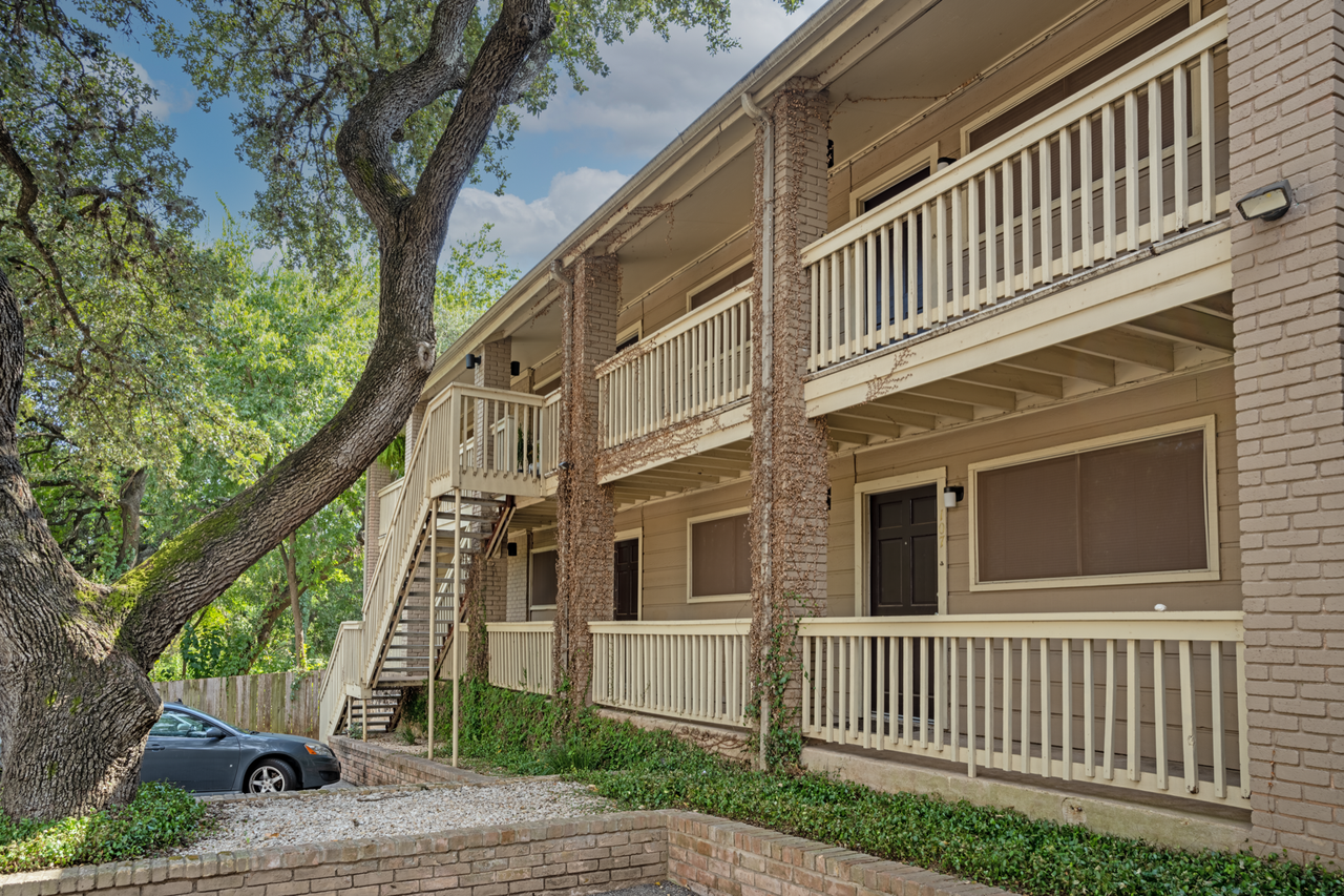Bouldin Creek Apartments - Photo 7 of 30