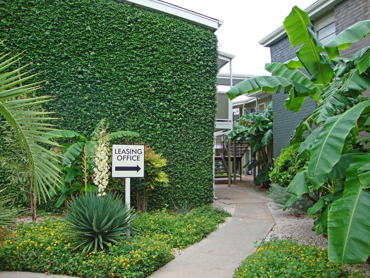 Oak Creek - Photo 3 of 42