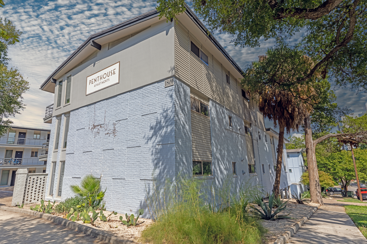 Penthouse Apartments - Photo 6 of 50