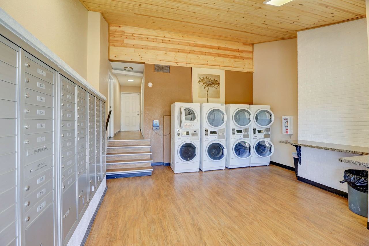 Union Square Apartments - Photo 4 of 5