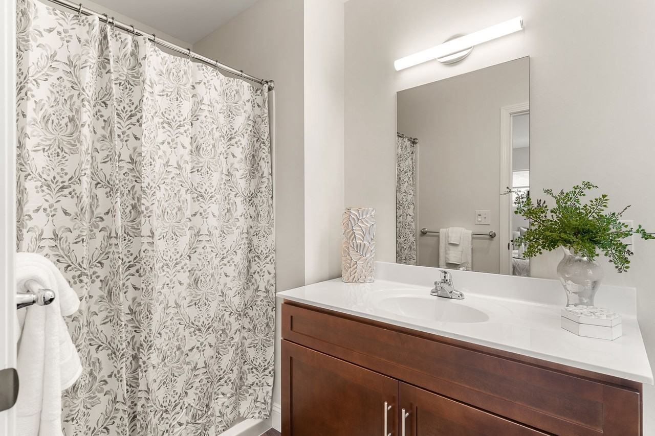 Beaver Brook Crossing Apartments - Photo 3 of 50