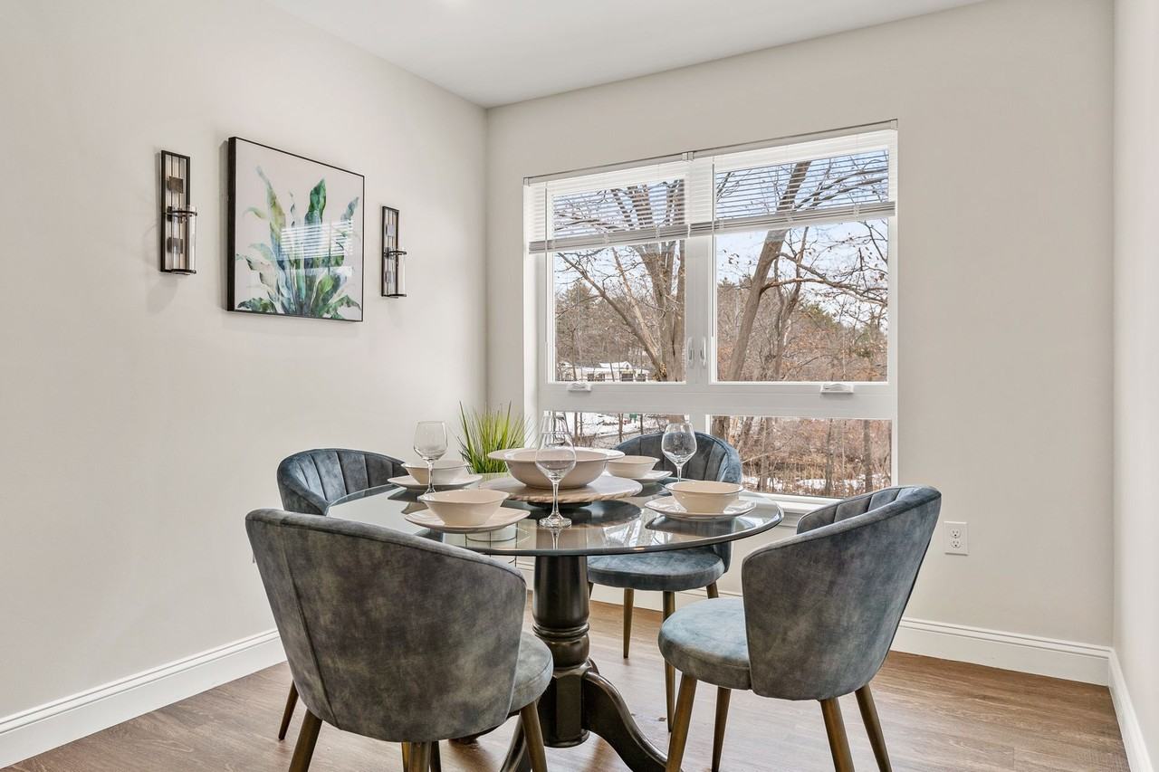 Beaver Brook Crossing Apartments - Photo 6 of 50