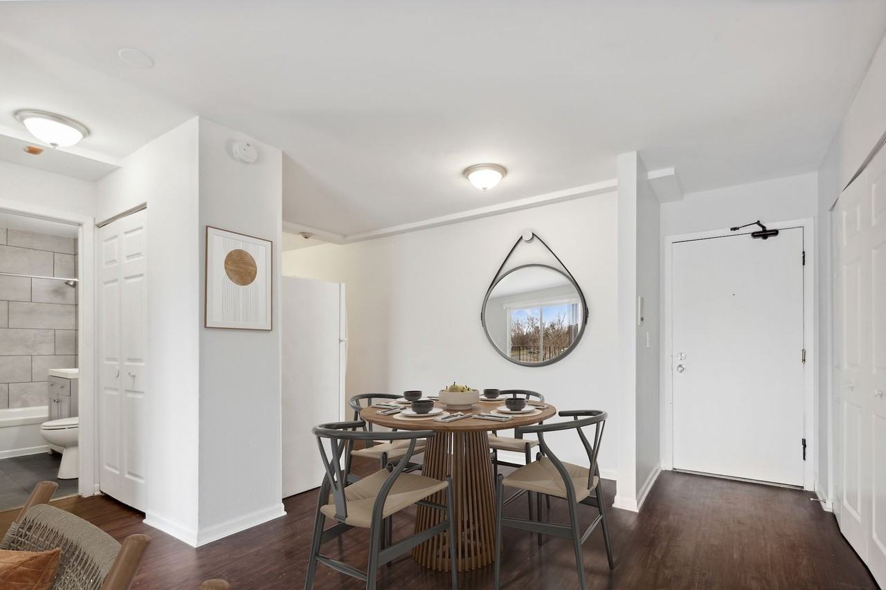 Wellington Creek Apartments - Photo 4 of 10