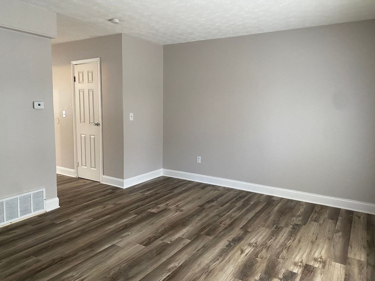 The Bend at Hayes - Photo 3 of 10