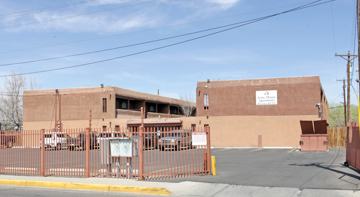 featured image of 403 Aztec Rd Nw