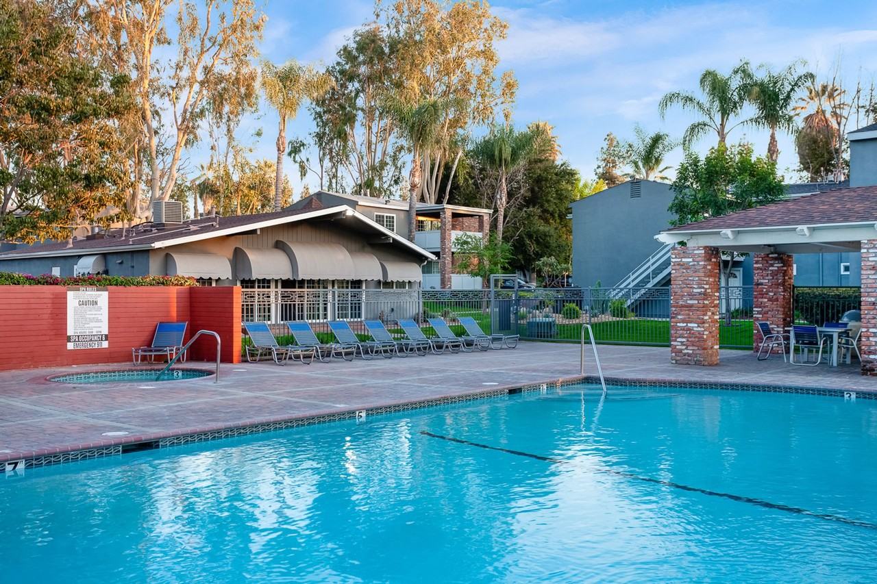 Countrywood Apartments - Photo 2 of 40