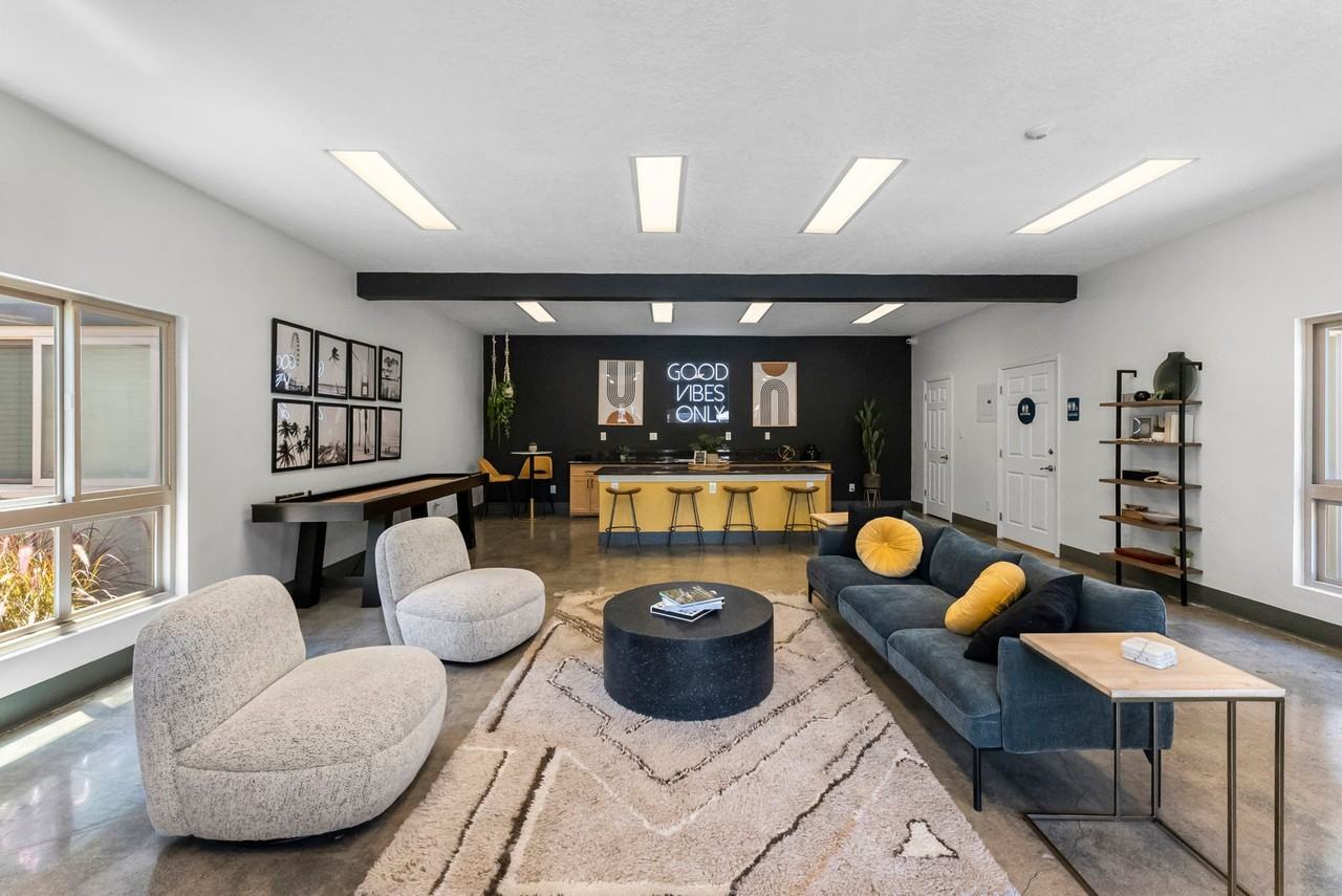 California Palms Apartments - Photo 3 of 41