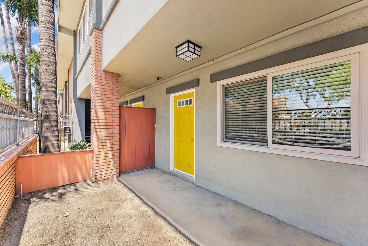 California Palms Apartments - Photo 6 of 41