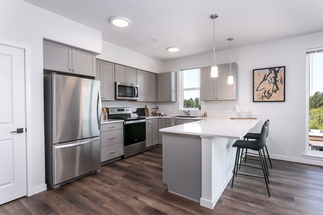 The Vantage - Photo 7 of 12