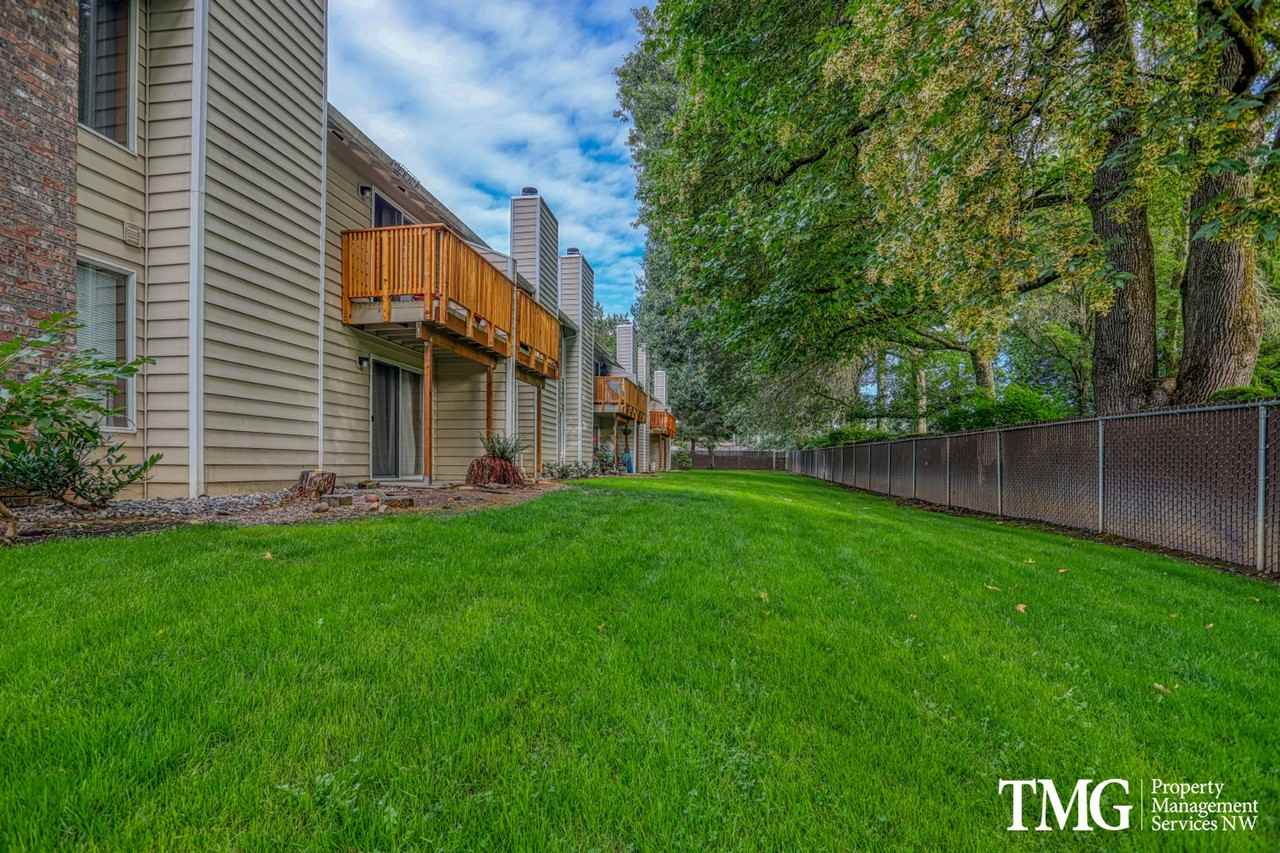 Royal Green Apartments - Photo 3 of 50