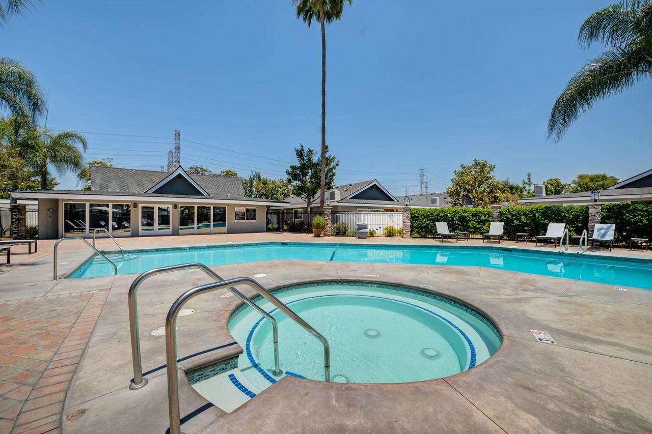 Lantern Bay Apartment Homes - Photo 6 of 26