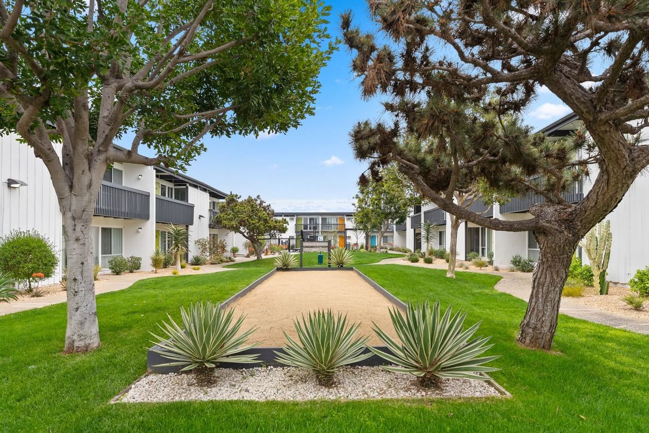 The Parsons - Photo 3 of 34