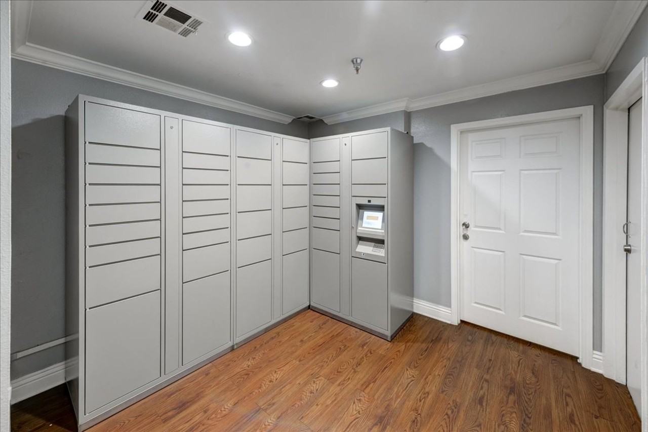 Artists Village Apartments - Photo 7 of 45