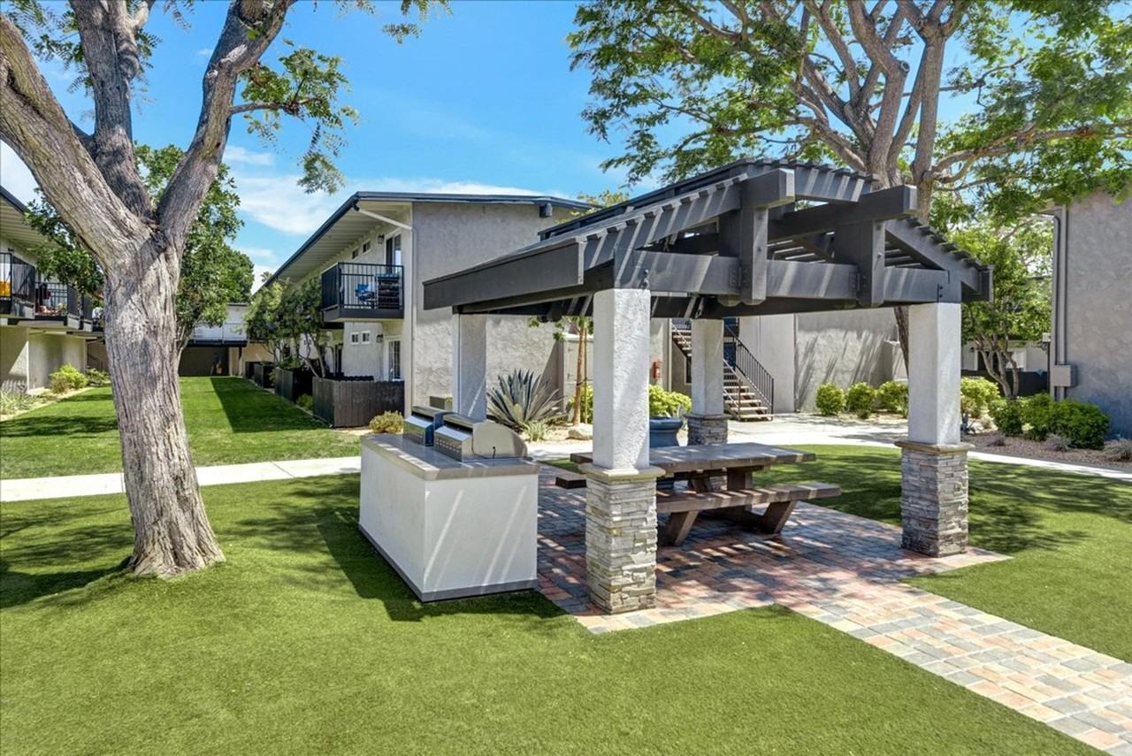 Villa Del Sur Apartment Homes - Photo 2 of 44