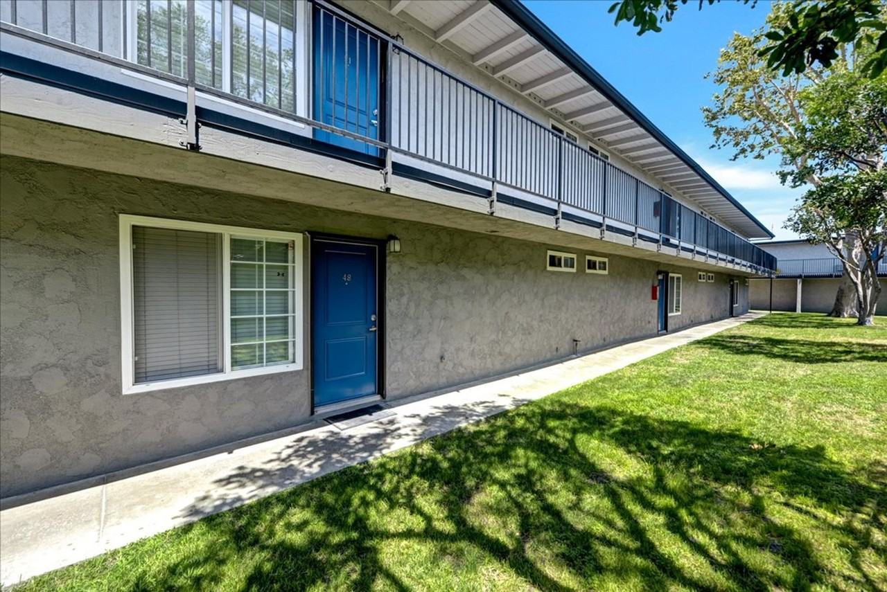 Villa Del Sur Apartment Homes - Photo 5 of 44