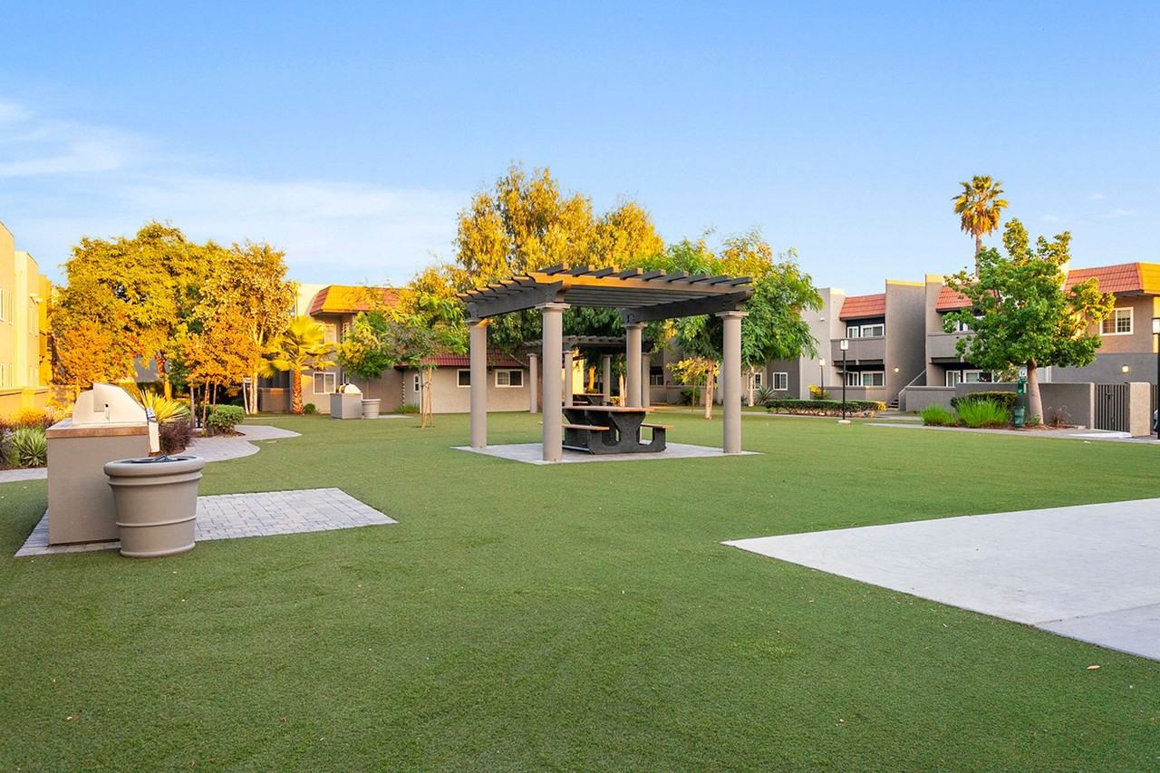 Solara Apartment Homes - Photo 2 of 39