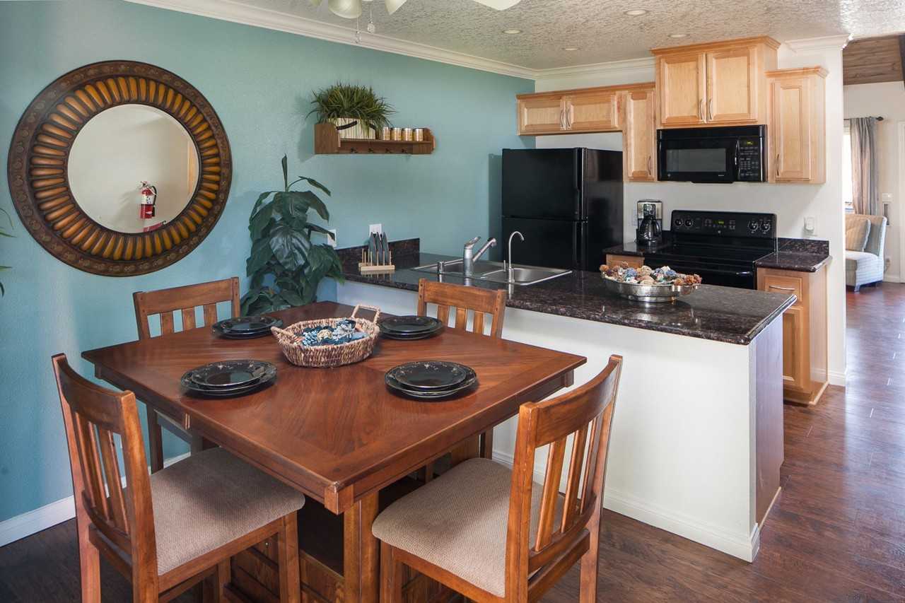 Sundial Apartments - Photo 5 of 26