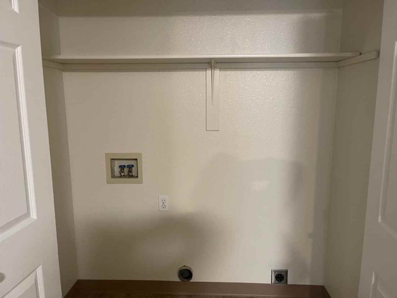 167-Triple Crown Apts - Photo 7 of 50