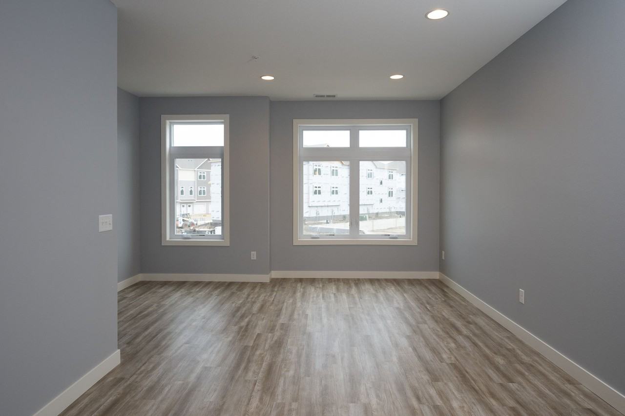 Stadium Courtyard - Photo 6 of 22