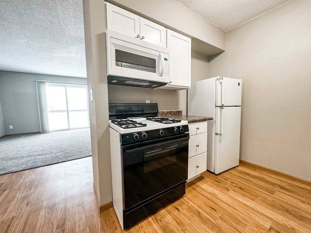 Village Court Apartments - Photo 7 of 26