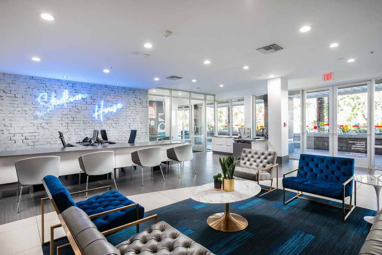 Stadium House Apartments - Photo 2 of 50