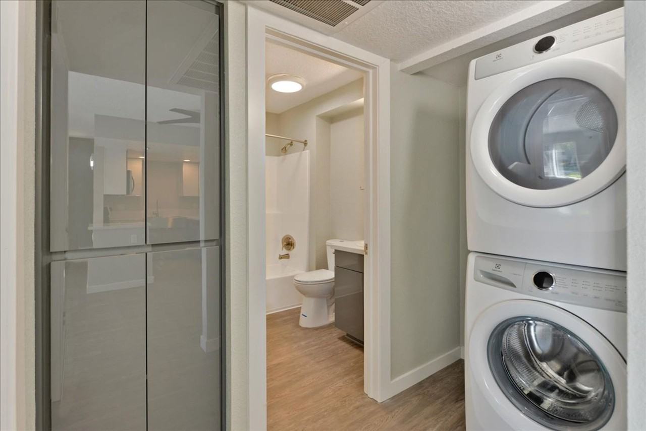 The 3900 Apartments - Photo 6 of 42