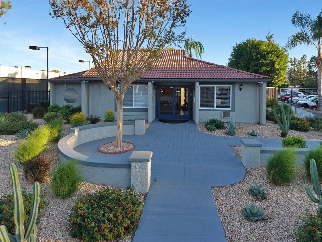 The 3900 Apartments - Photo 7 of 42